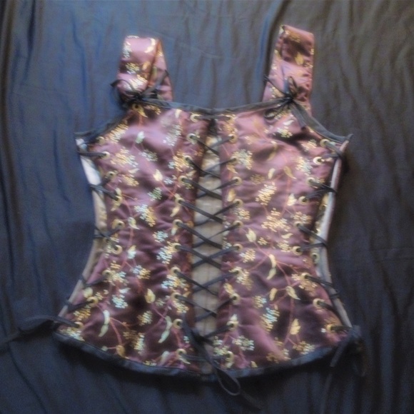 Bustier. - Picture 2 of 3